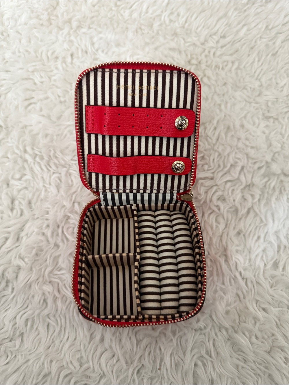 Henri Bendel small jewelry case - Picture 2 of 4